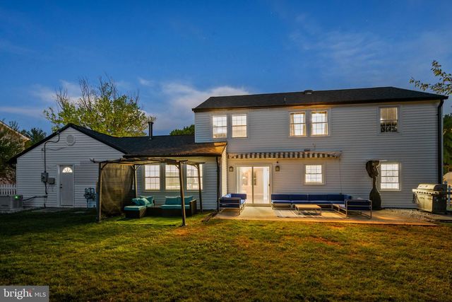 4202 MINSTRELL LN, Fairfax, VA 22033
