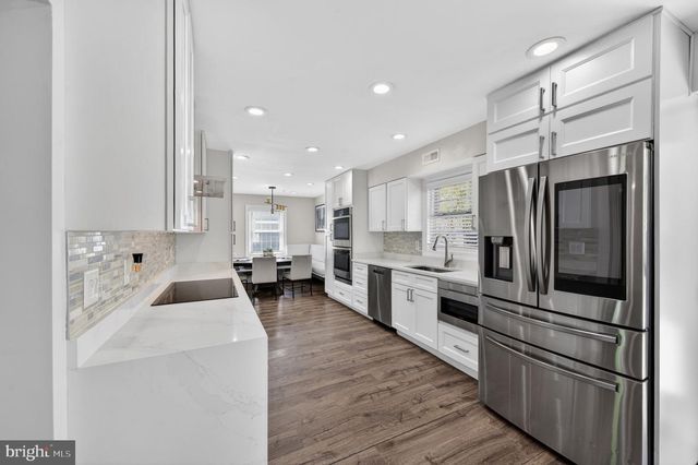 4202 MINSTRELL LN, Fairfax, VA 22033