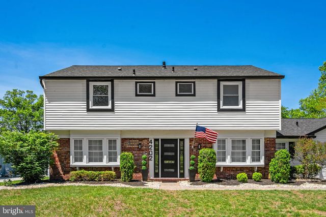 4202 MINSTRELL LN, Fairfax, VA 22033
