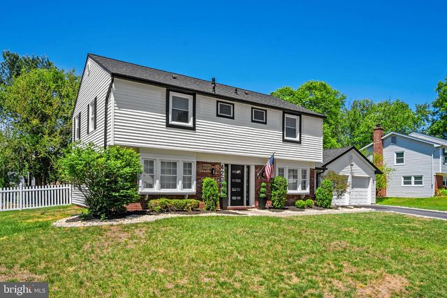 4202 MINSTRELL LN, Fairfax, VA 22033