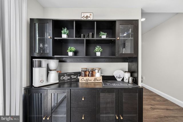 4202 MINSTRELL LN, Fairfax, VA 22033
