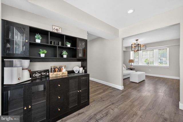 4202 MINSTRELL LN, Fairfax, VA 22033
