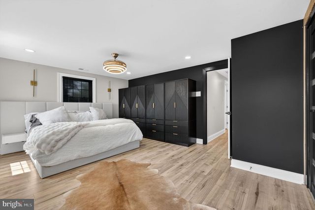 4202 MINSTRELL LN, Fairfax, VA 22033