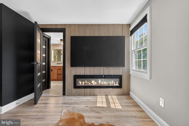 4202 MINSTRELL LN, Fairfax, VA 22033