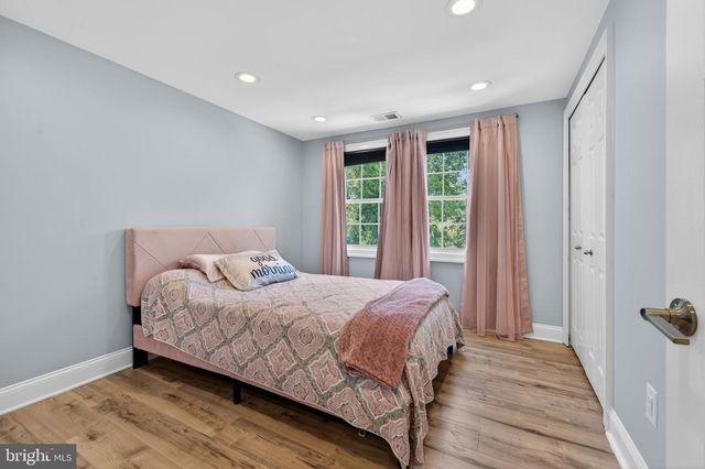 4202 MINSTRELL LN, Fairfax, VA 22033