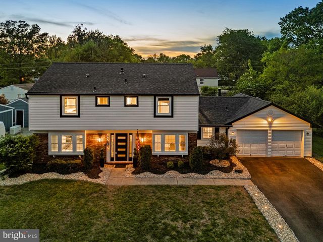 4202 MINSTRELL LN, Fairfax, VA 22033