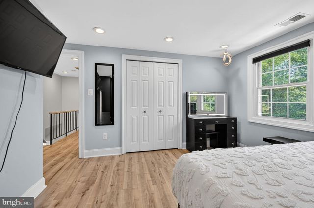 4202 MINSTRELL LN, Fairfax, VA 22033