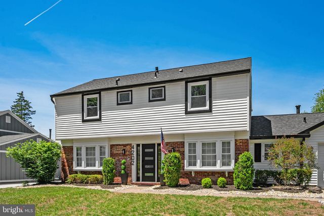 4202 MINSTRELL LN, Fairfax, VA 22033