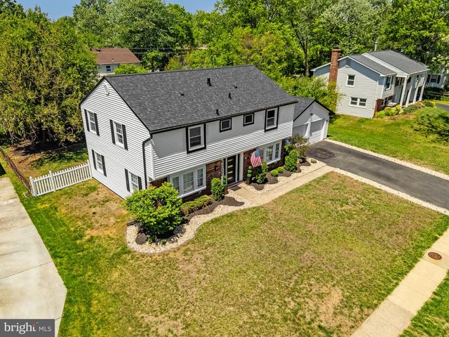 4202 MINSTRELL LN, Fairfax, VA 22033