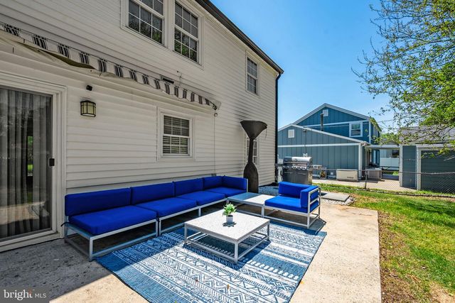4202 MINSTRELL LN, Fairfax, VA 22033