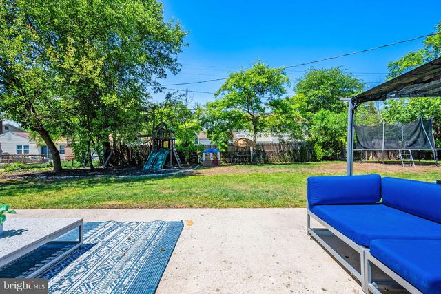 4202 MINSTRELL LN, Fairfax, VA 22033