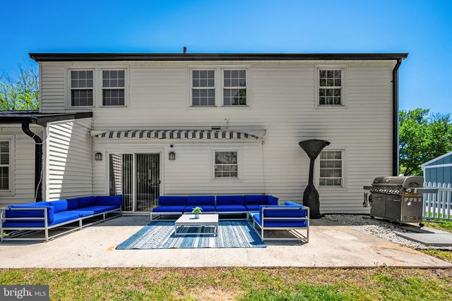 4202 MINSTRELL LN, Fairfax, VA 22033