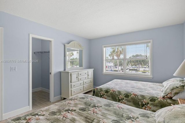 23 Royal Palm Pt B, Vero Beach, FL 32960