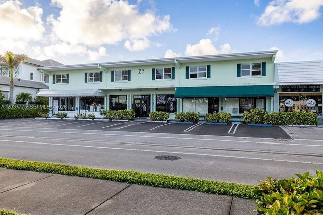 23 Royal Palm Pt B, Vero Beach, FL 32960