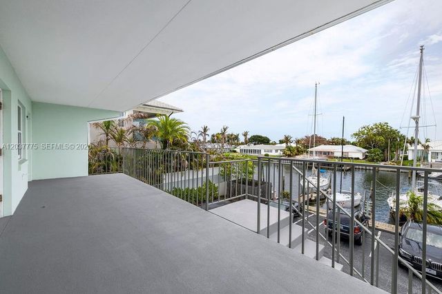 23 Royal Palm Pt B, Vero Beach, FL 32960