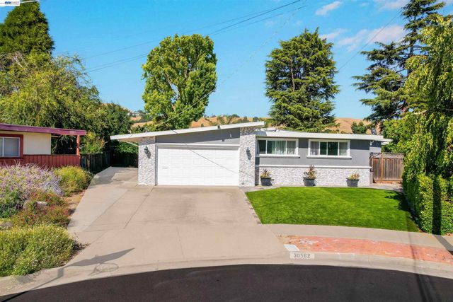 30562 Troon Pl, Hayward, CA 94544