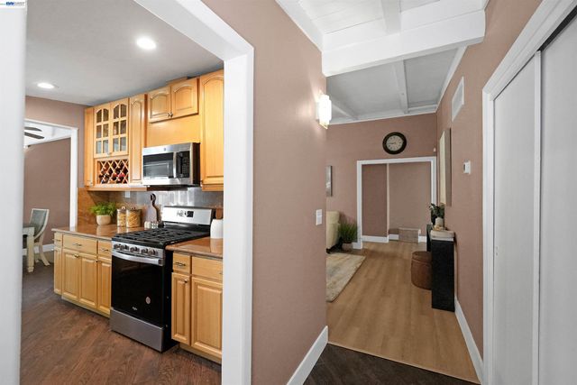 30562 Troon Pl, Hayward, CA 94544