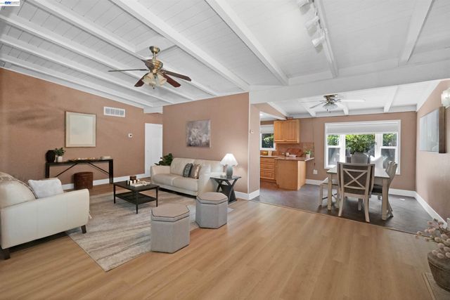 30562 Troon Pl, Hayward, CA 94544