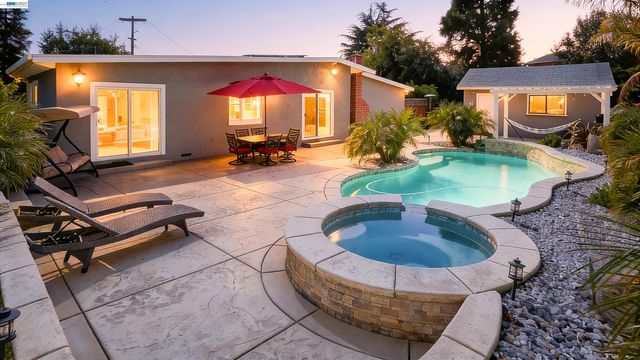30562 Troon Pl, Hayward, CA 94544