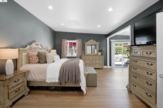 30562 Troon Pl, Hayward, CA 94544