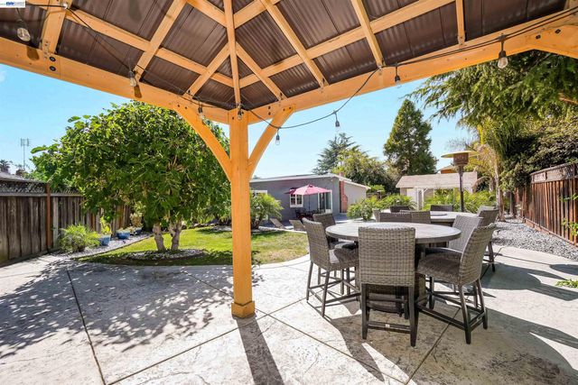 30562 Troon Pl, Hayward, CA 94544