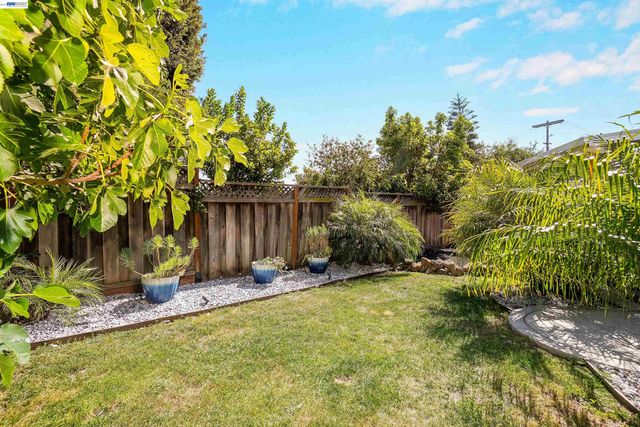 30562 Troon Pl, Hayward, CA 94544