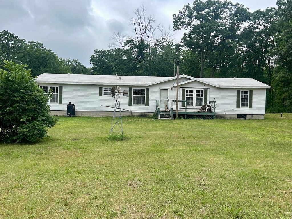 11349 Maple Lane, Gladwin, MI 48624