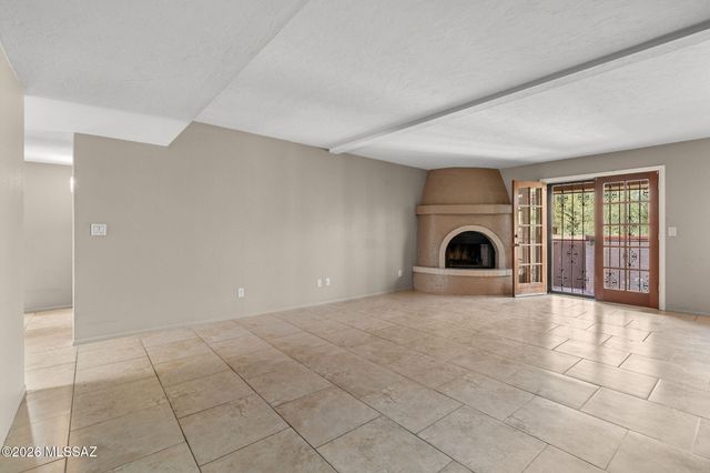 9461 E Calle Bolivar, Tucson, AZ 85715