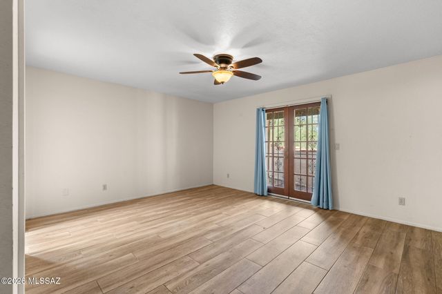 9461 E Calle Bolivar, Tucson, AZ 85715