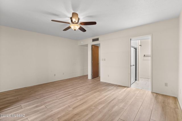 9461 E Calle Bolivar, Tucson, AZ 85715