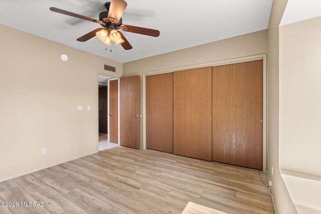 9461 E Calle Bolivar, Tucson, AZ 85715