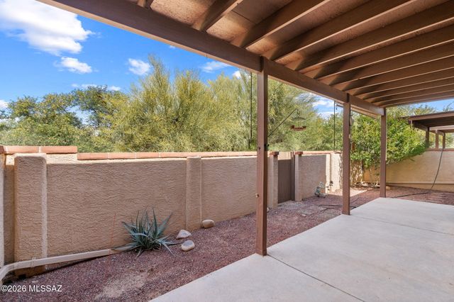 9461 E Calle Bolivar, Tucson, AZ 85715