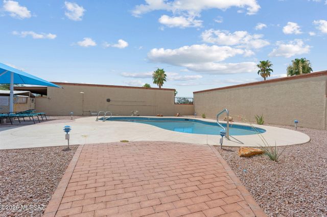 9461 E Calle Bolivar, Tucson, AZ 85715