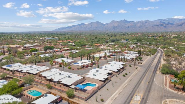 9461 E Calle Bolivar, Tucson, AZ 85715
