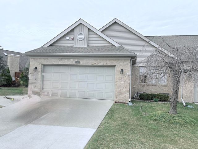 290 Edington Circle, Canton Twp, MI 48187