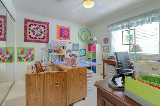 290 Edington Circle, Canton Twp, MI 48187