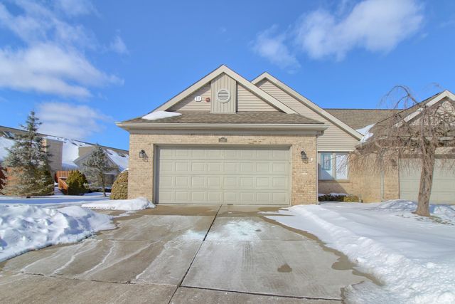 290 Edington Circle, Canton Twp, MI 48187
