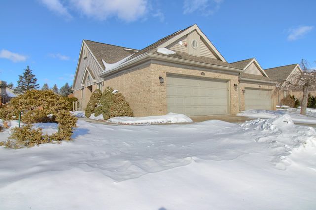 290 Edington Circle, Canton Twp, MI 48187