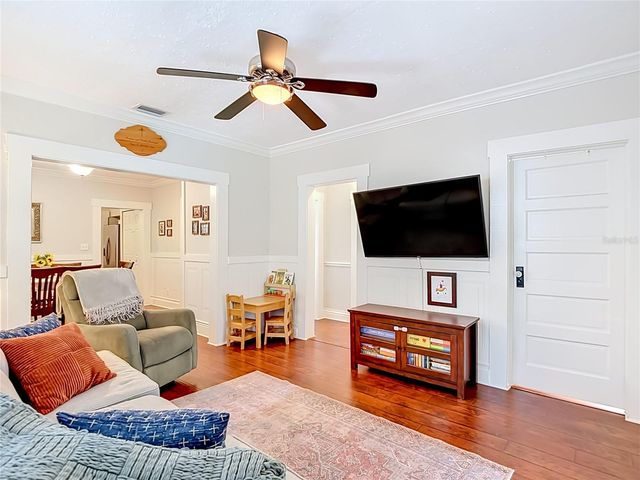 115 E LAMBRIGHT STREET, Tampa, FL 33604
