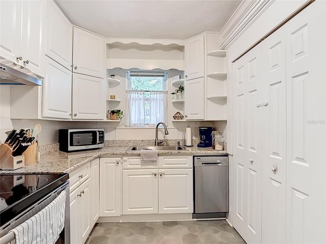 115 E LAMBRIGHT STREET, Tampa, FL 33604