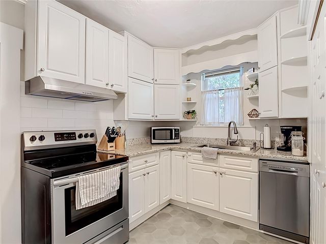 115 E LAMBRIGHT STREET, Tampa, FL 33604