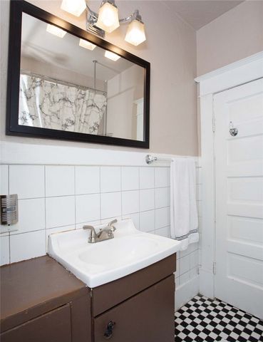 1118 2nd Street W, Billings, MT 59101