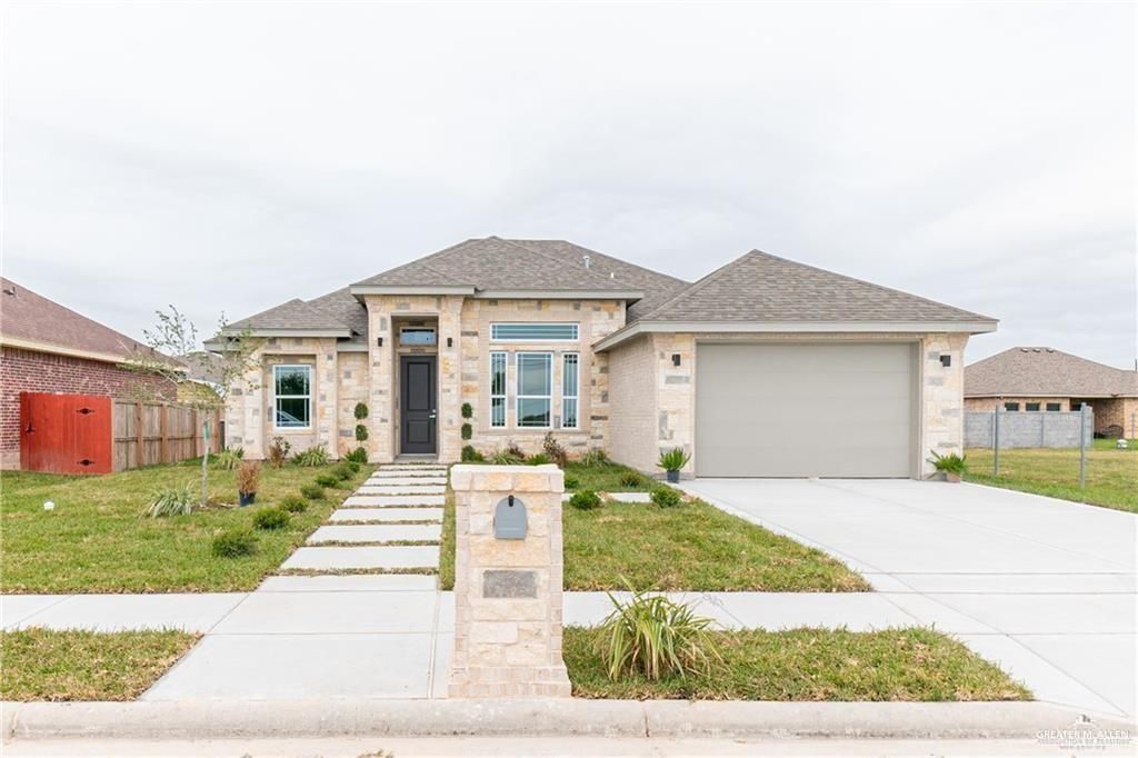 2707 Pfeiffer Street, Edinburg, TX 78542