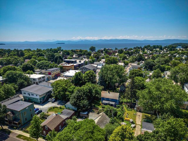 26 Rose Street, Burlington, VT 05401
