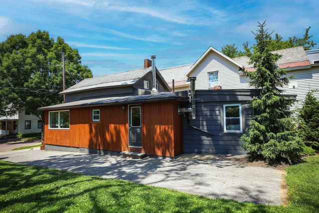 26 Rose Street, Burlington, VT 05401