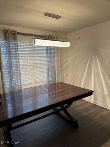 662 Kenilworth Avenue, Sheffield Lake, OH 44054