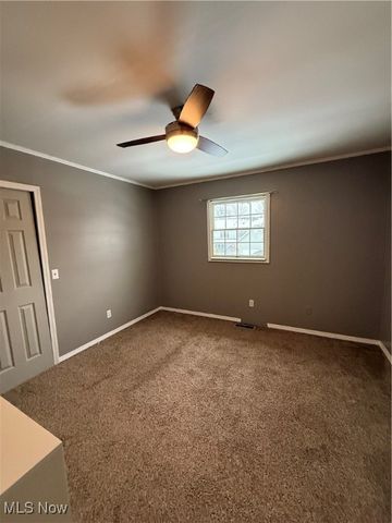 662 Kenilworth Avenue, Sheffield Lake, OH 44054