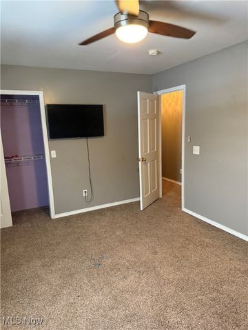 662 Kenilworth Avenue, Sheffield Lake, OH 44054