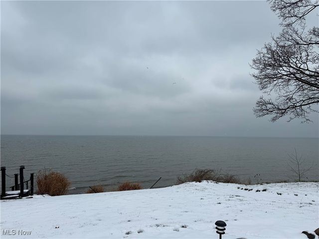 662 Kenilworth Avenue, Sheffield Lake, OH 44054