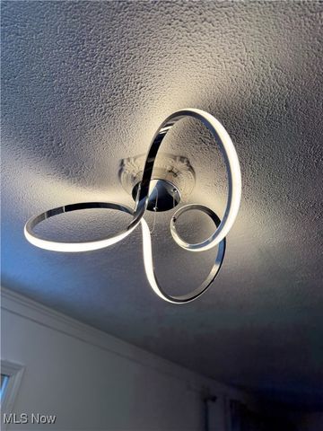 662 Kenilworth Avenue, Sheffield Lake, OH 44054